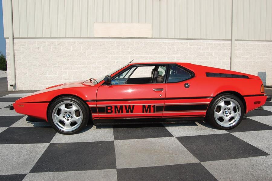  BMW M1 1980 года  (фото 1 из 12)